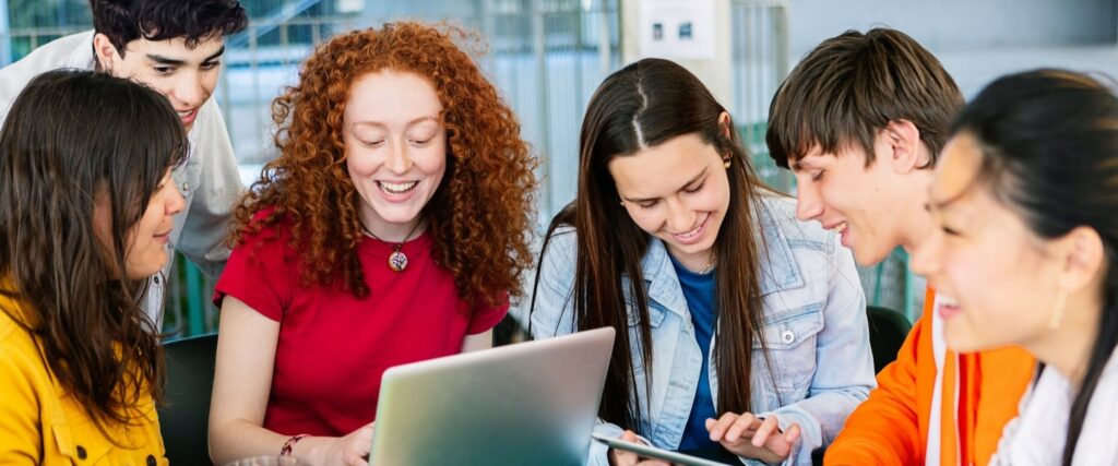 5 Reasons Why Financial Literacy Should Be Taught in School